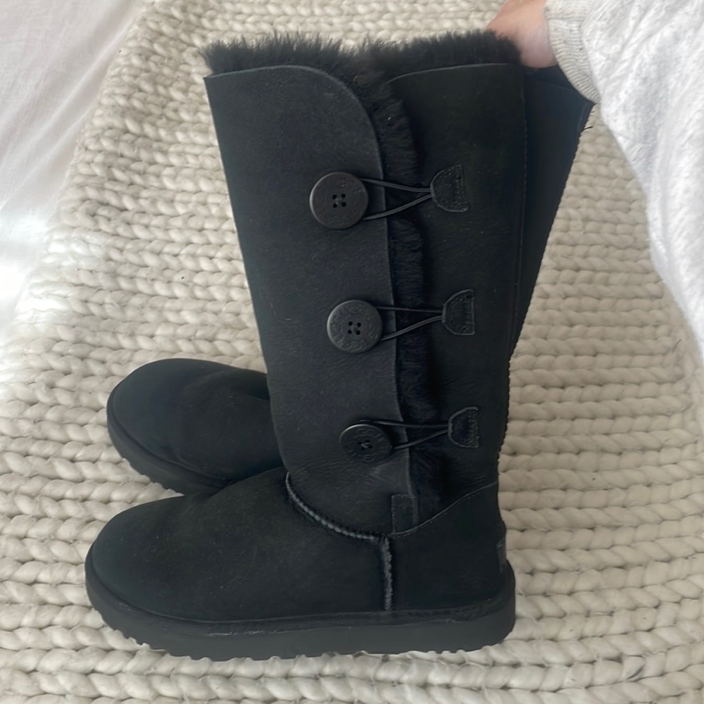 Ugh Boots Size 8